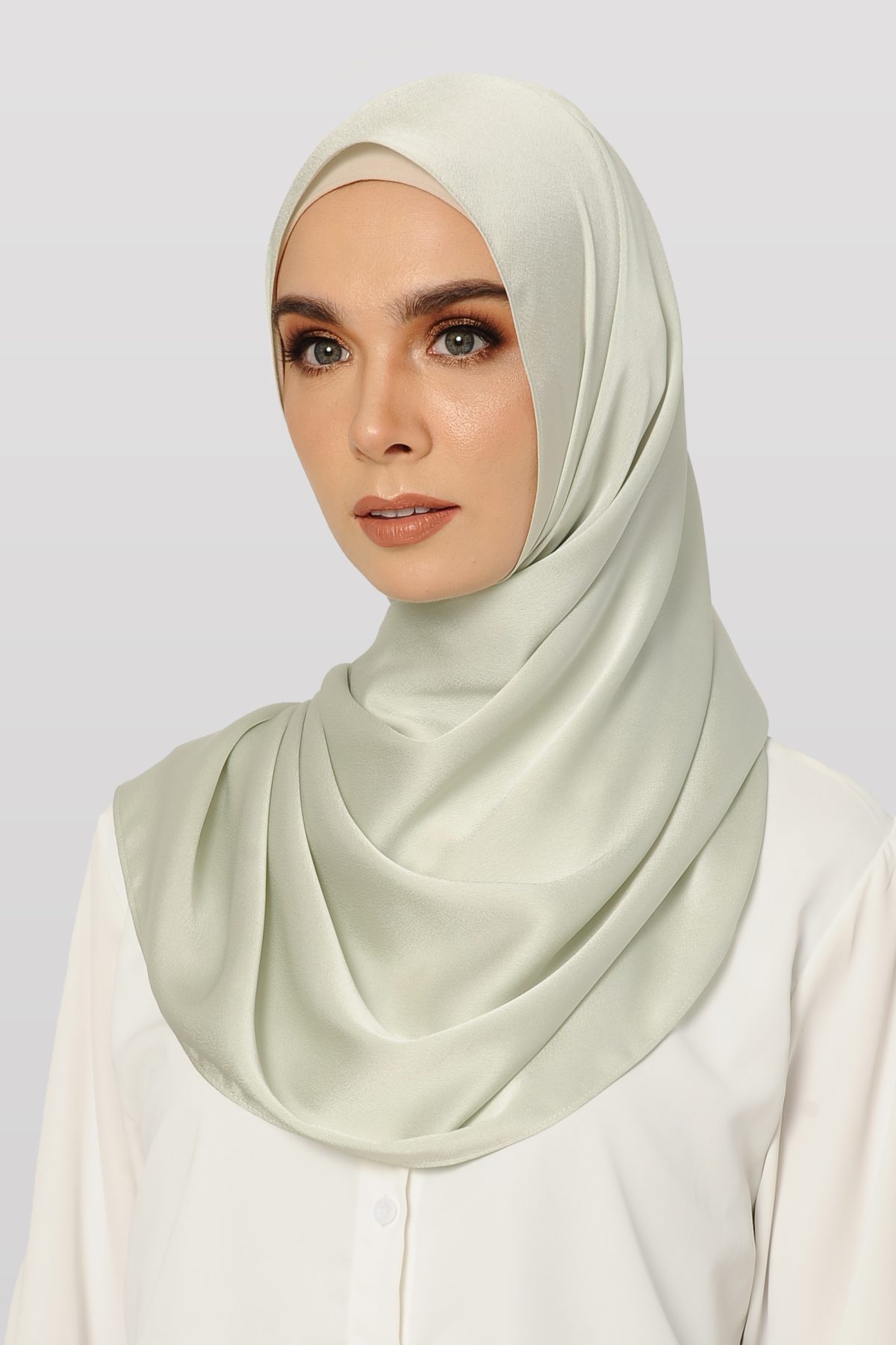 Anecdotte Reed Satin Shawl Sage Left