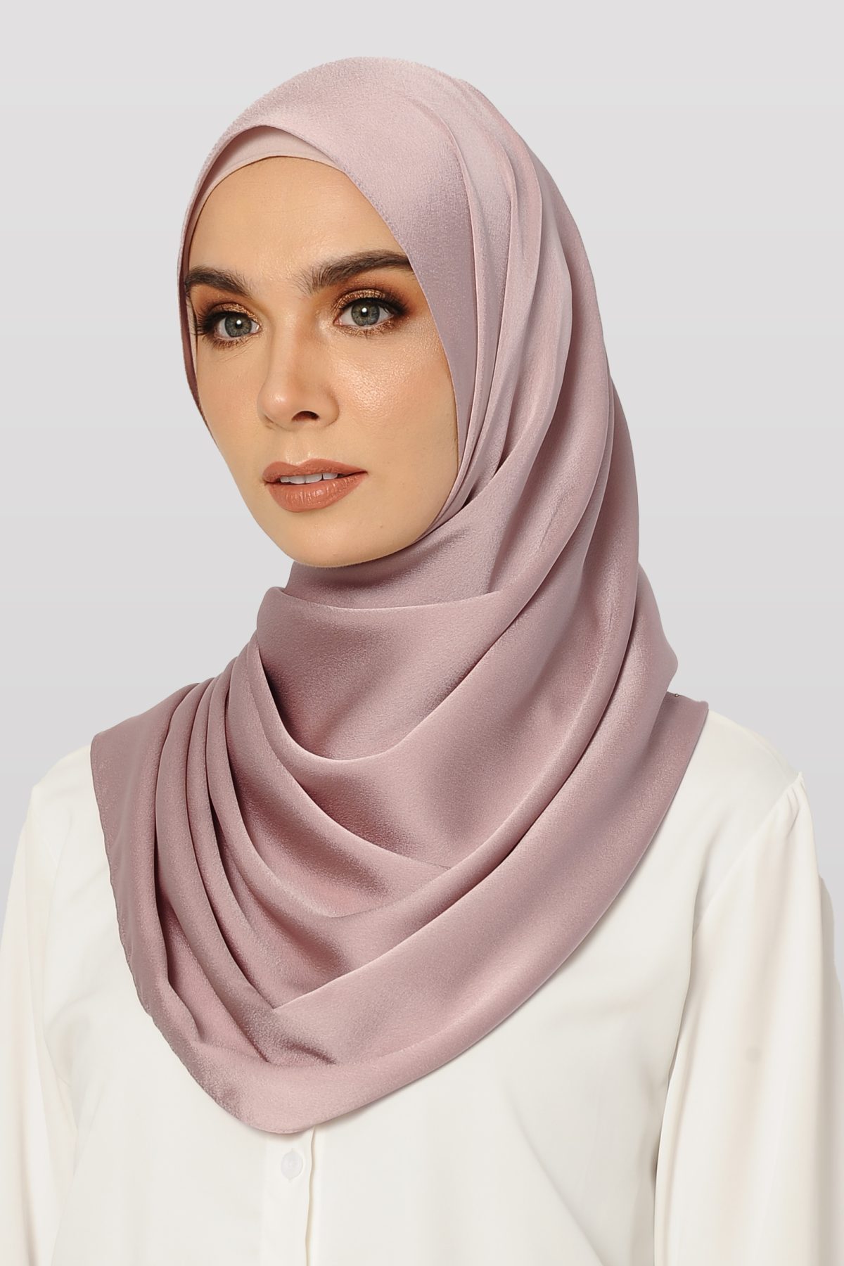 Anecdotte Reed Satin Shawl Sweet Pink Left