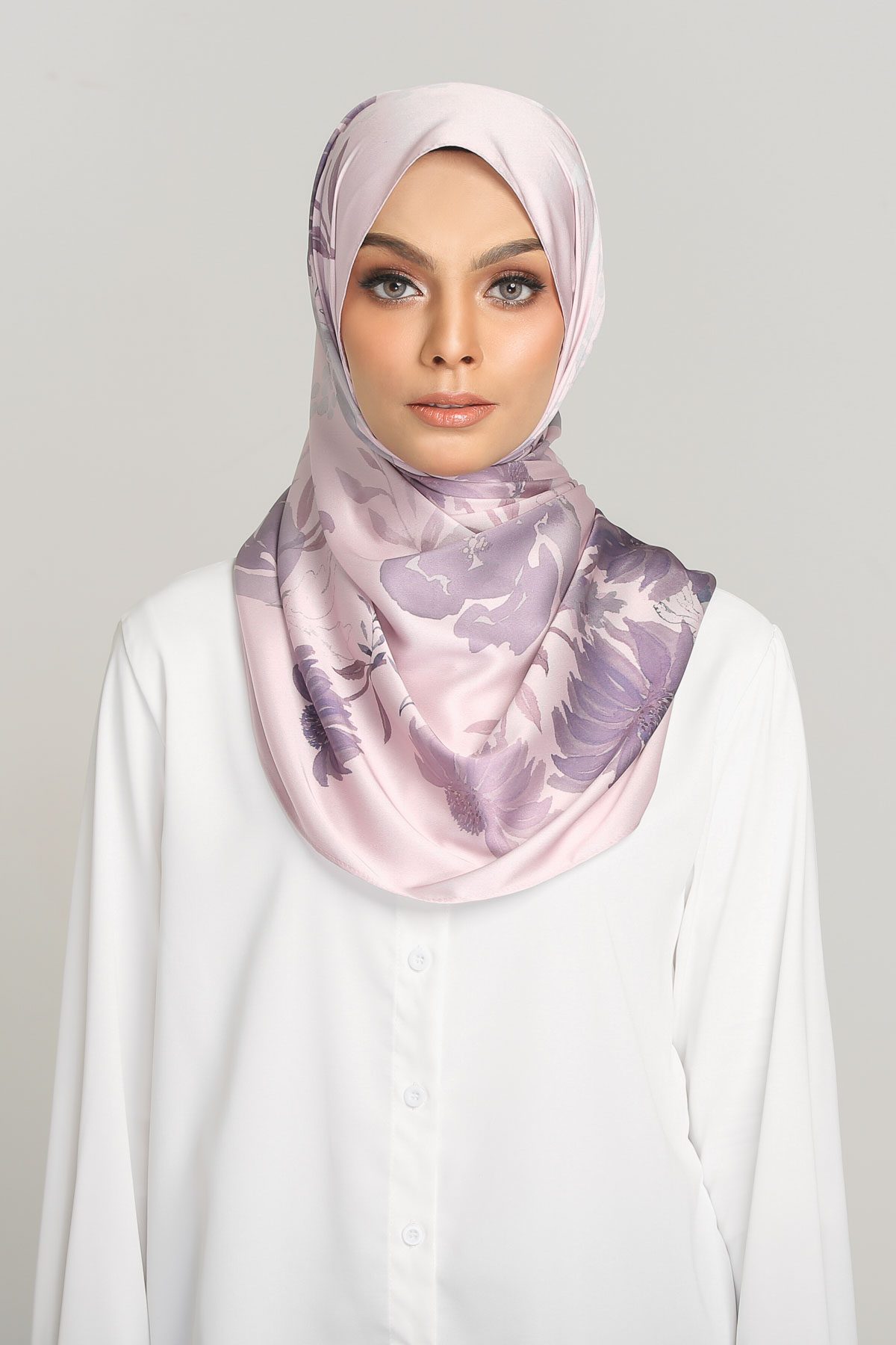 MEADOW Chryseis Long Shawl Satin Silk Printed In Dusty Pink