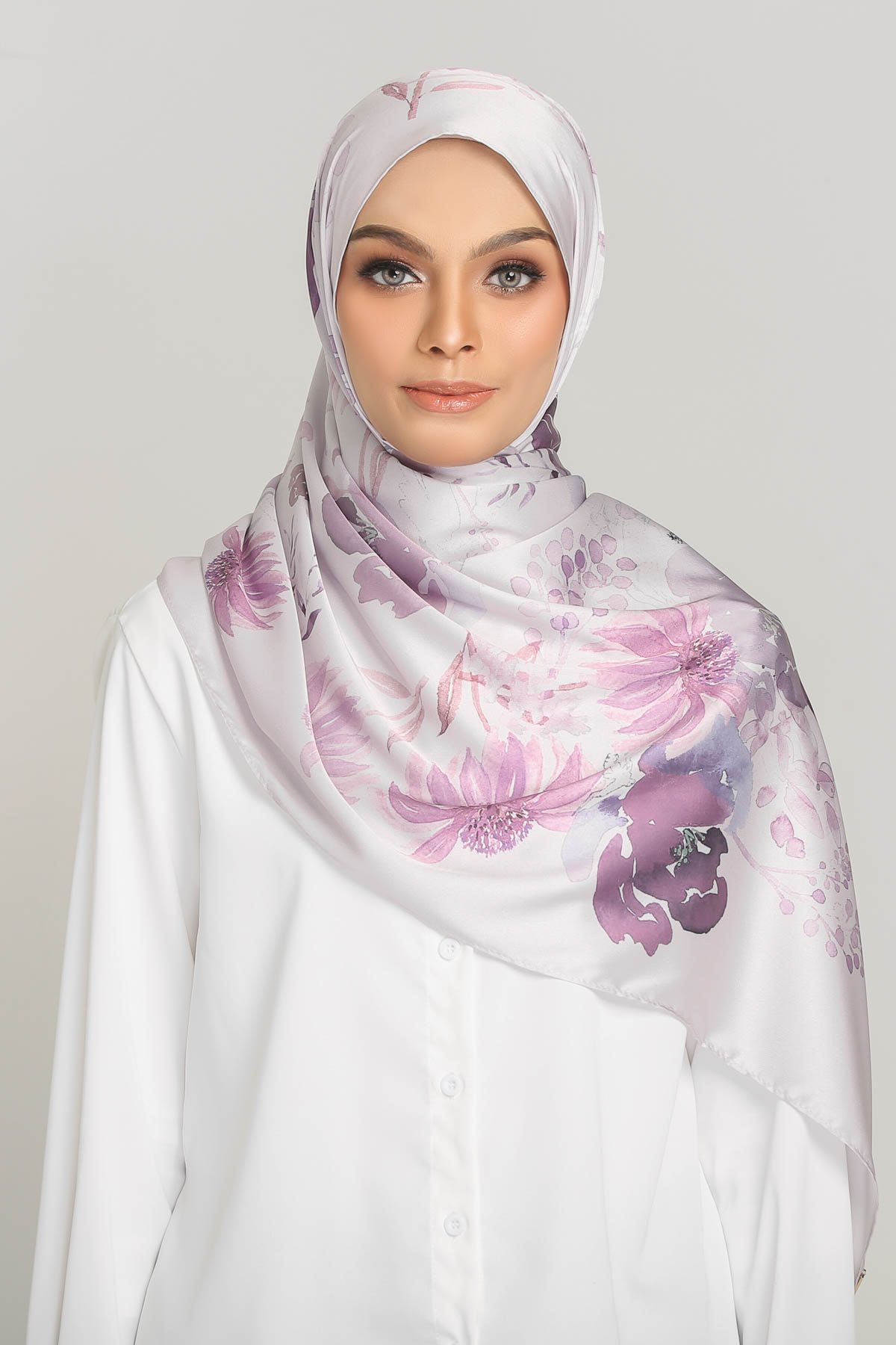 MEADOW Chryseis Long Shawl Satin Silk Printed In Lilac