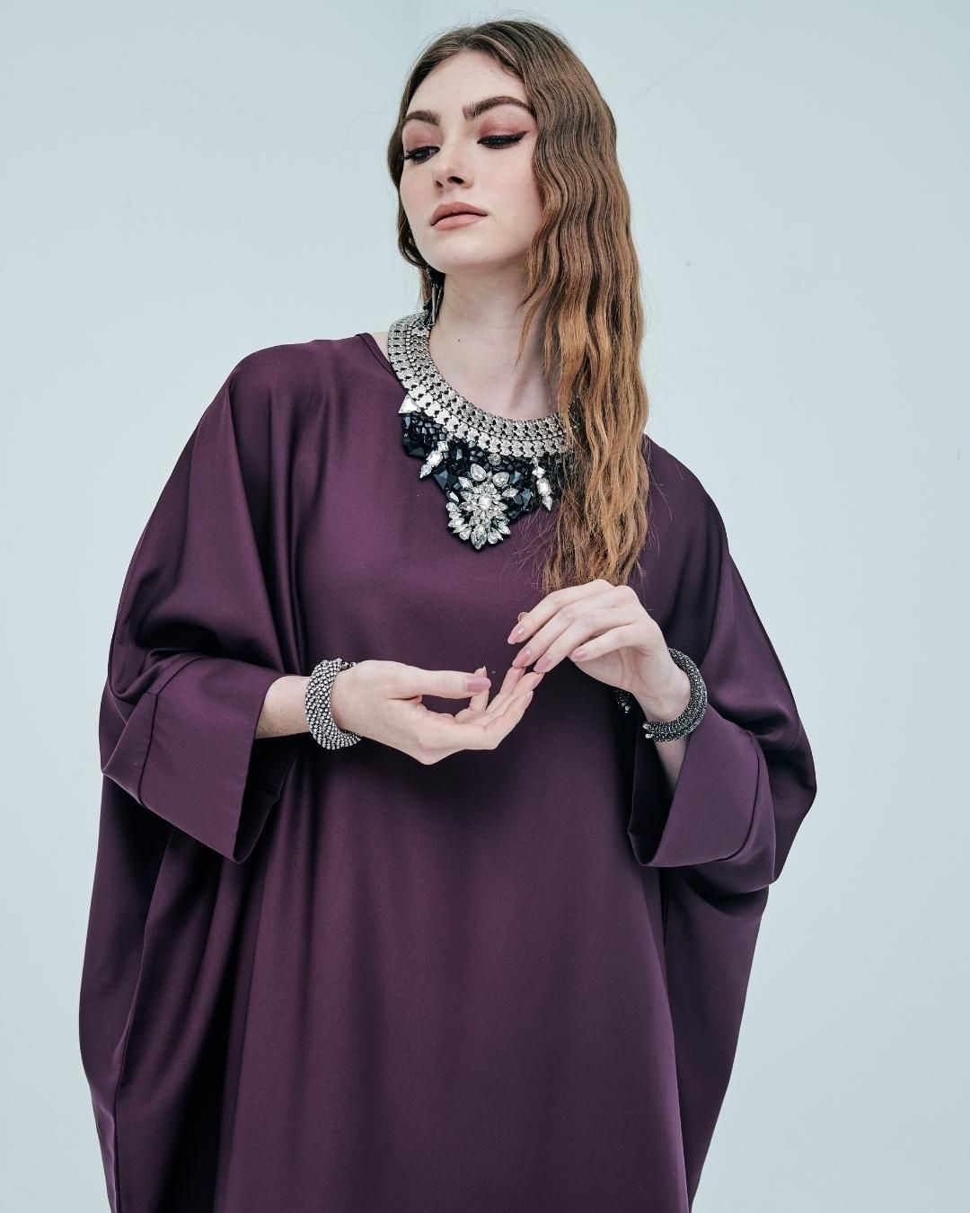 CHLOE Kaftan Satin Poly-Mix in Burgundy