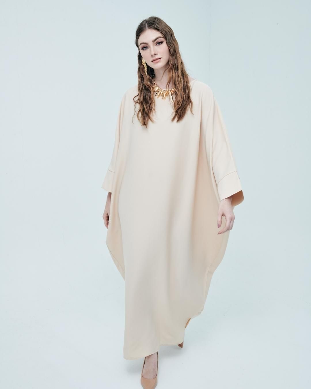 CHLOE Kaftan Ivory Style Pose 1