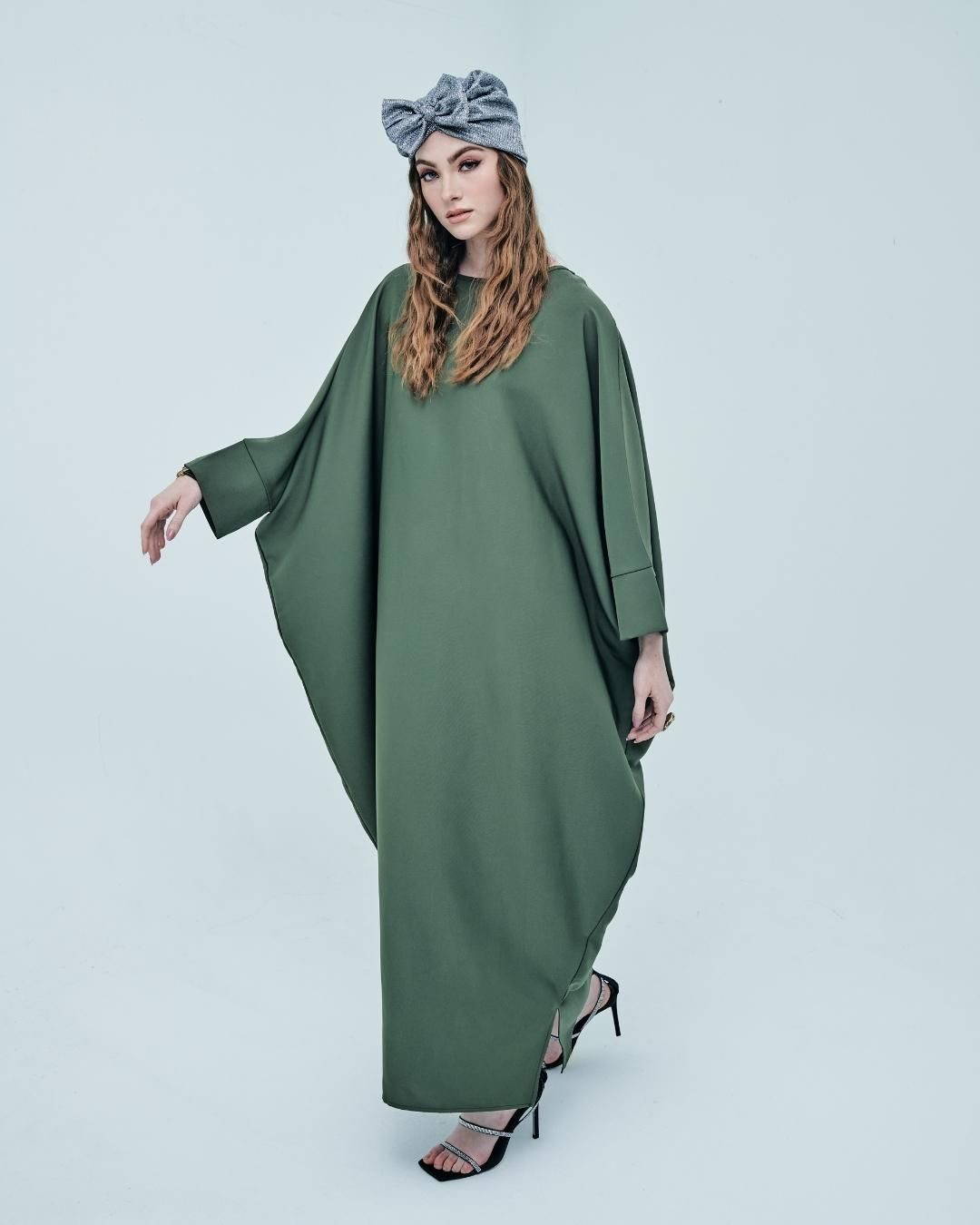 CHLOE Kaftan Satin Poly-Mix in Olive Green