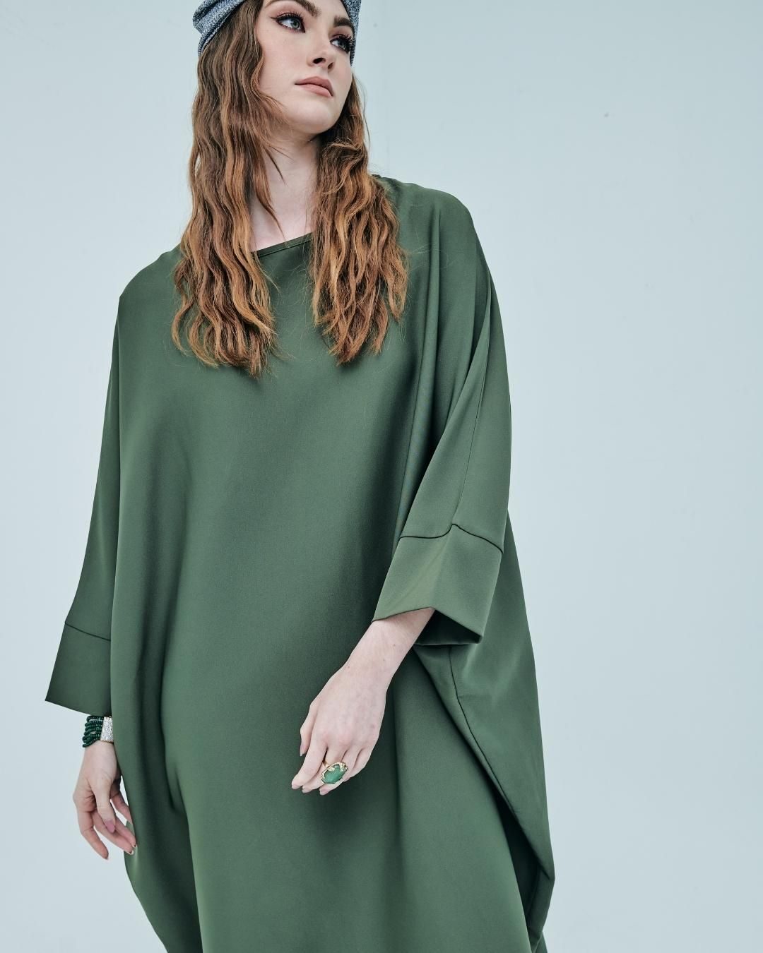 CHLOE Kaftan Olive Green Style Pose 2