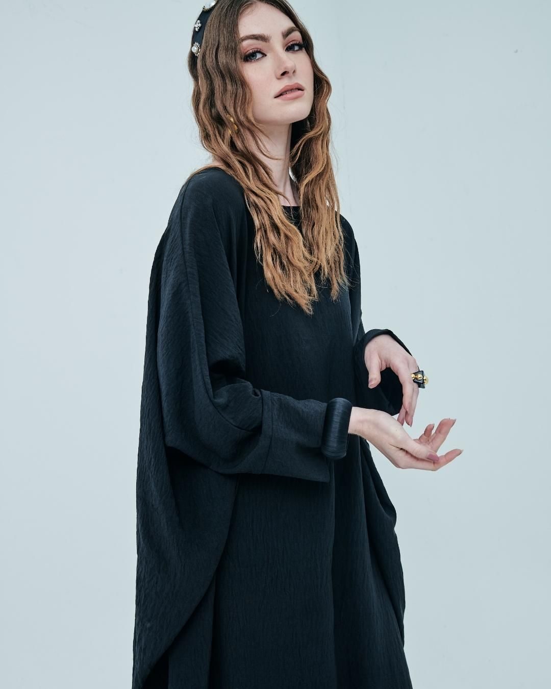 CLARISSE Kaftan Crinkled Crepe in Black