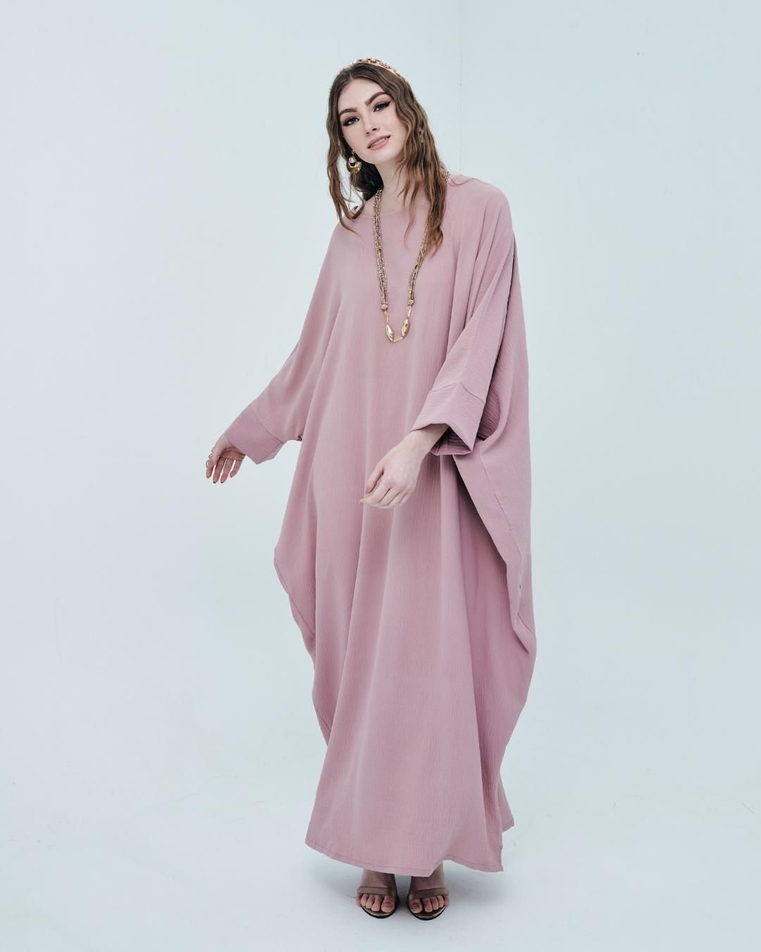 CLARISSE Kaftan Crinkled Crepe in Dusty Pink