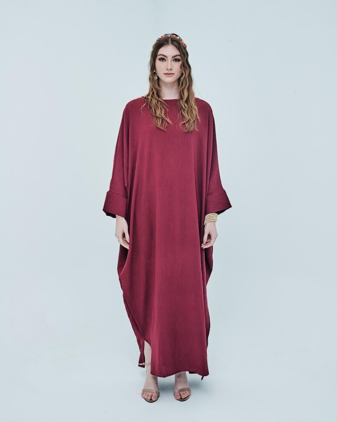 CLARISSE Jubah Kaftan Maroon Front