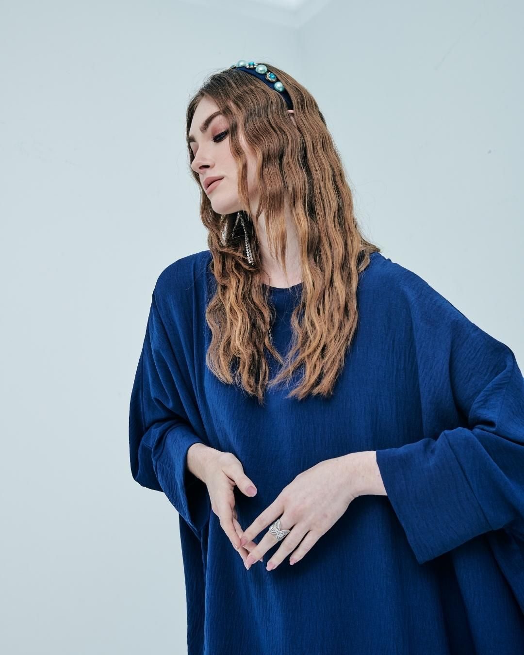 CLARISSE Kaftan Crinkled Crepe in Navy Blue