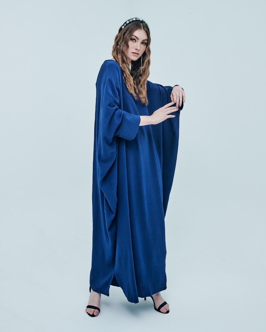 CLARISSE Jubah Kaftan Navy Blue Style Pose 1