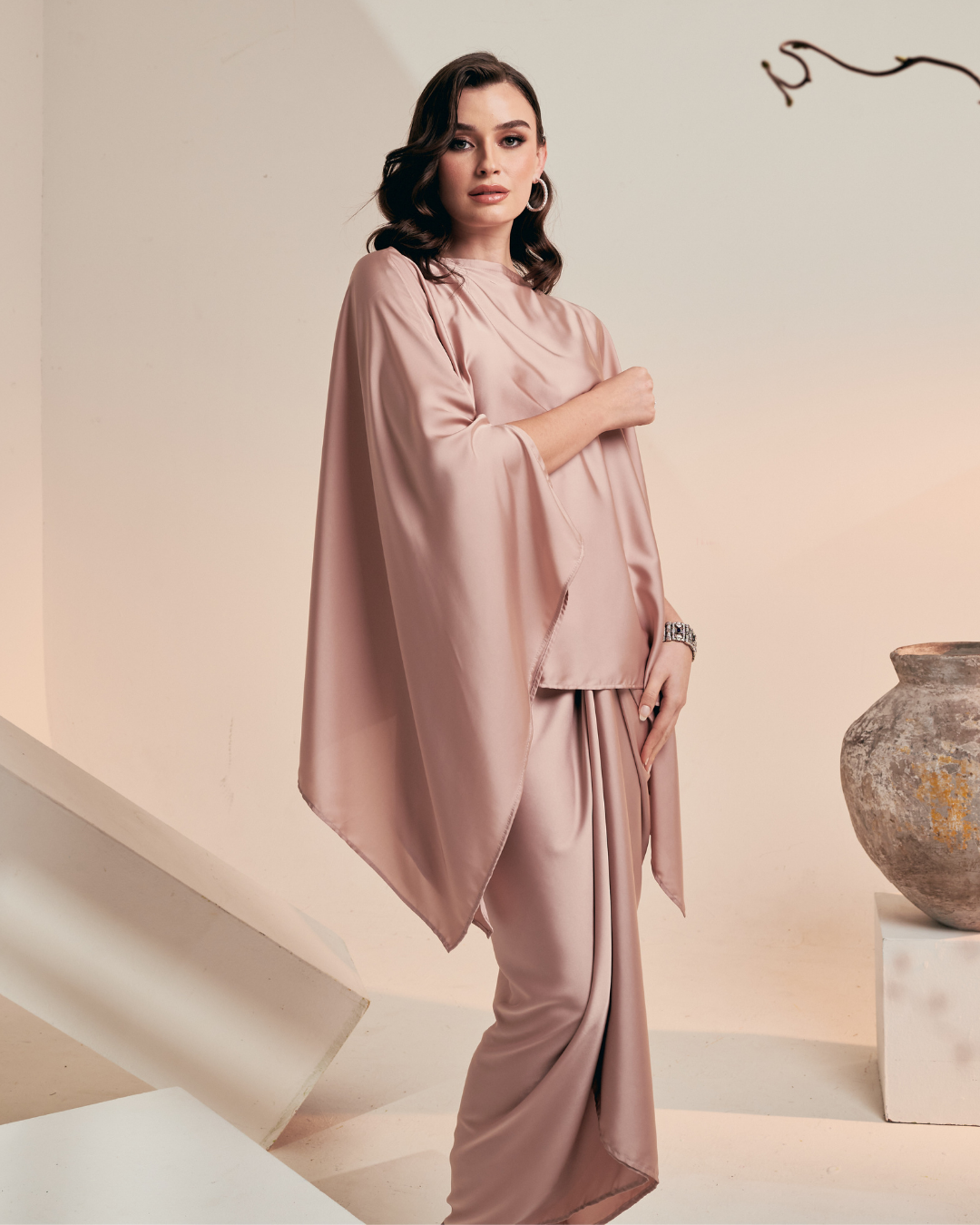 PETRA Kurung Kaftan Satin Silk – Nude